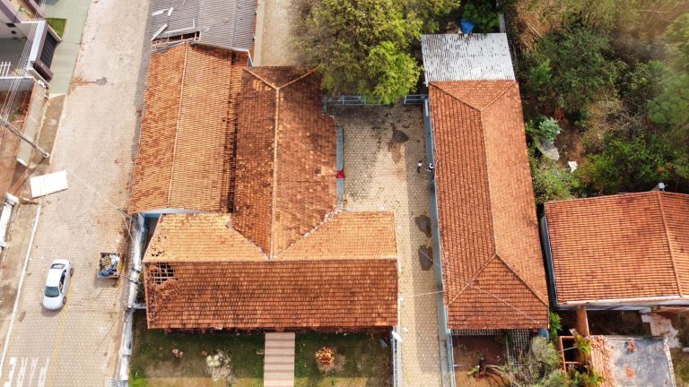 Tempestade em Três Ranchos: aulas estão suspensas em duas escolas por motivos de segurança