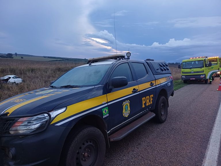 Dois acidentes foram registrados pela PRF na BR-050, neste final de semana