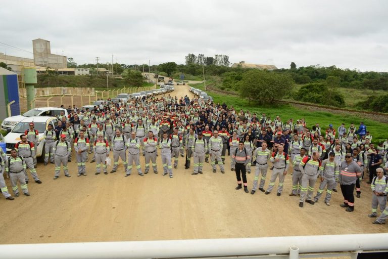 Sindicato Metabase denuncia pressão na CMOC e demissões na Manserv; acordo coletivo ainda não foi fechado