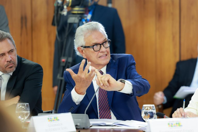 Governador Caiado critica PEC da segurança e pede mais liberdade para os estados