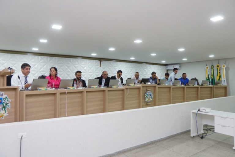 Aprovado Projeto de Lei que concede auxílio-alimentação de R$ 2.500 para vereadores de Ipameri