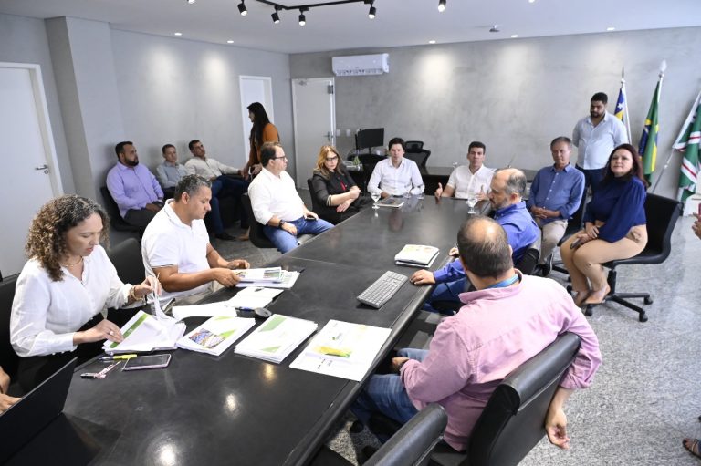 Pedro Sales detalha obras da Goinfra para 2025