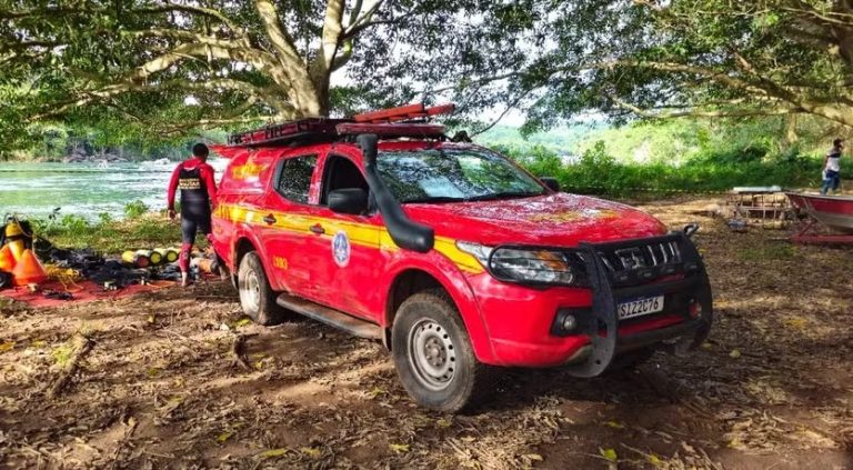 Três membros de uma mesma família morrem afogados em represa de Uberlândia