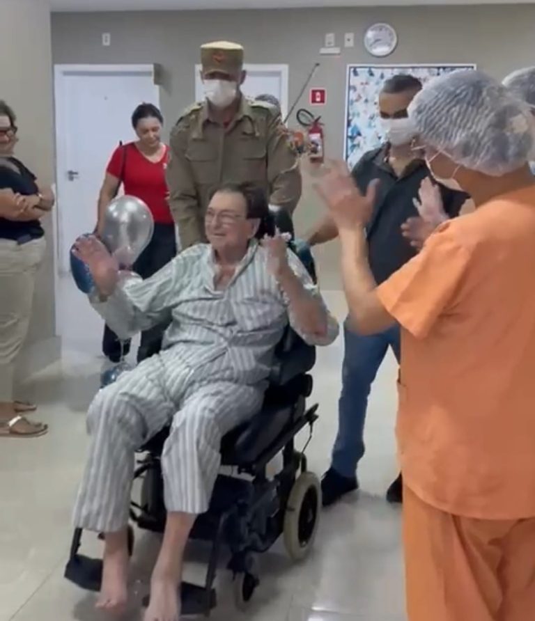 Ex-prefeito de Catalão Haley Margon recebe alta após colocar marcapasso