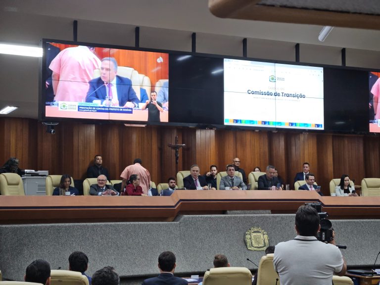 Gestão passada deixou R$ 3,6 bi em dívidas na prefeitura de Goiânia, afirma Mabel