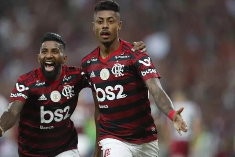 Bruno Henrique do Flamengo cita Catalão ao mencionar amizade com ex-jogador do CRAC
