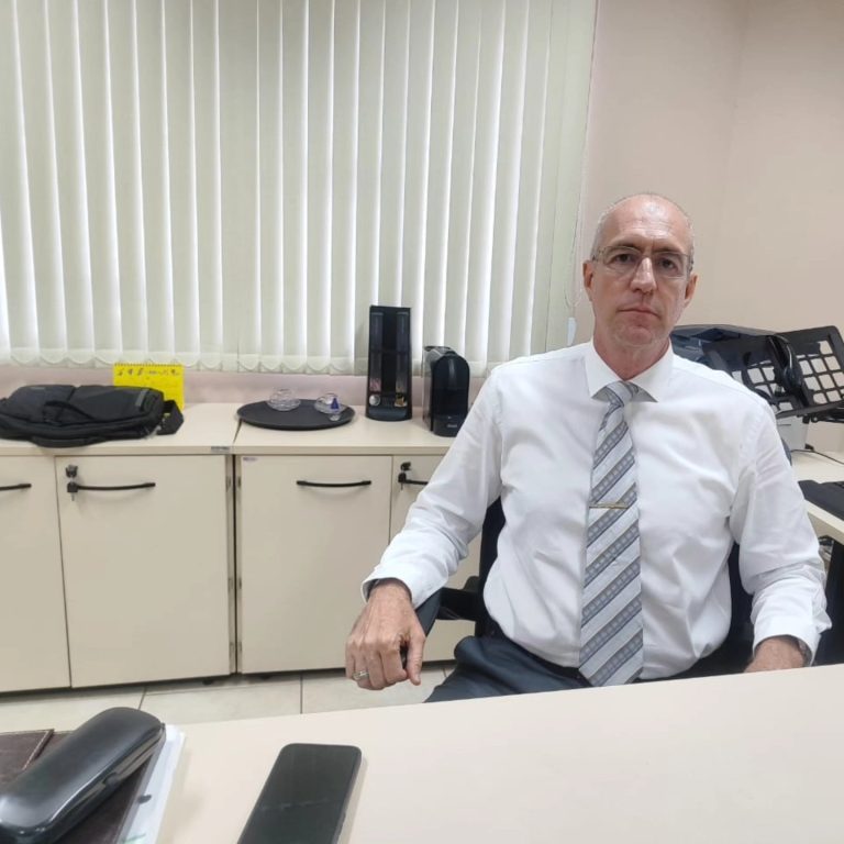 Promotor Roni Vargas reforça importância da água e atualiza ação sobre “cheiro de barata” em Catalão