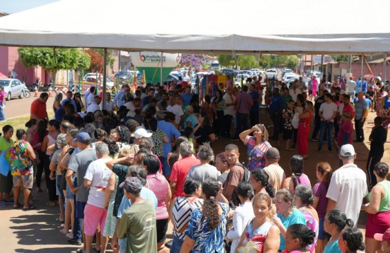 Prefeitura nos Bairros encerra 1ª edição com mais de 5 mil atendimentos e distribuição de leite