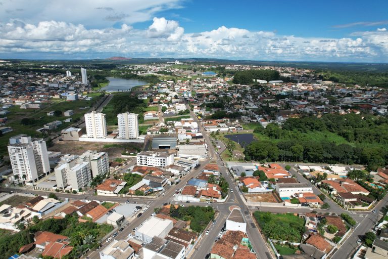 Agências bancárias funcionam normalmente em Catalão nesta quinta-feira (17); veja o que abre e fecha no feriado prolongado