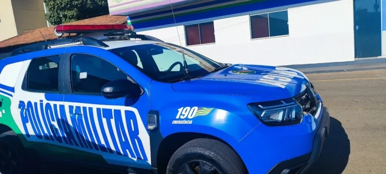 Homem de 61 anos é preso após descumprir medida protetiva e agredir policial, em Catalão