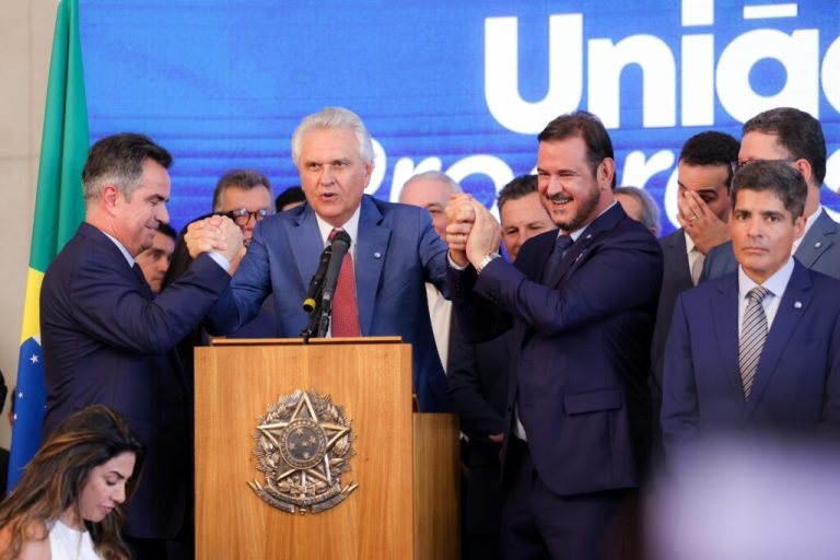 Caiado muda o tom, apoia federação entre União Brasil e PP e reforça pré-candidatura à Presidência