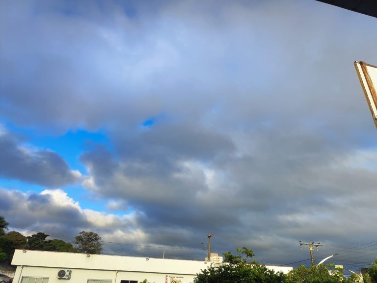 Final de semana em Catalão e em Goiás deve ter chuvas fortes e rajadas de vento