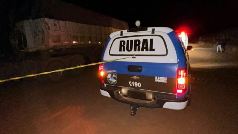 Dois caminhoneiros morrem atropelados em Caldas Novas; motorista foge sem prestar socorro