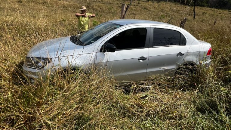 Saída de pista na GO-330 mobiliza Bombeiros e PRE; motorista não se fere