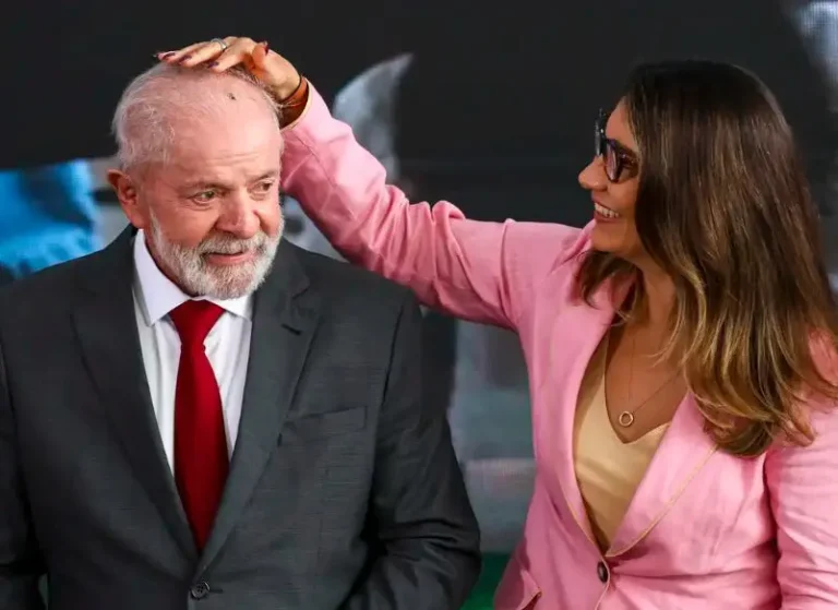 Gafes de Lula acende alerta no PT sobre eleições de 2026