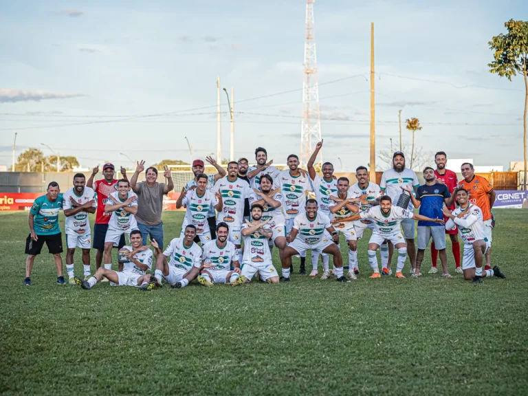 Em partida marcada por confusão nas arquibancadas, Meninos da Vila superam B13 e estão na final do amador de Catalão