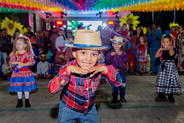 Três Ranchos celebra mais uma edição do Arraiá da Educação com grande participação popular