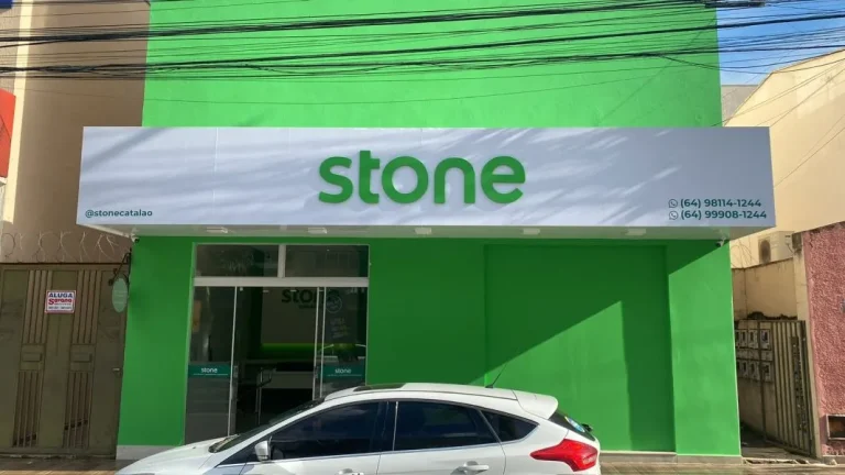 Stone Catalão abre 10 vagas para especialista comercial com salário variável e benefícios