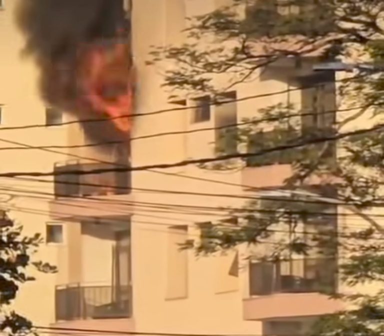 Fogo atinge apartamento e destrói quarto de casal em Uberlândia