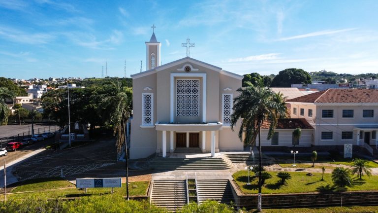 Paróquia Nossa Senhora Mãe de Deus completa 190 anos em Catalão