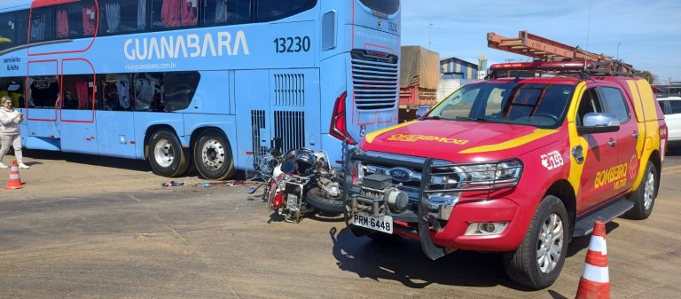 Acidente entre ônibus e motocicleta deixa dois feridos na BR-050, em Catalão