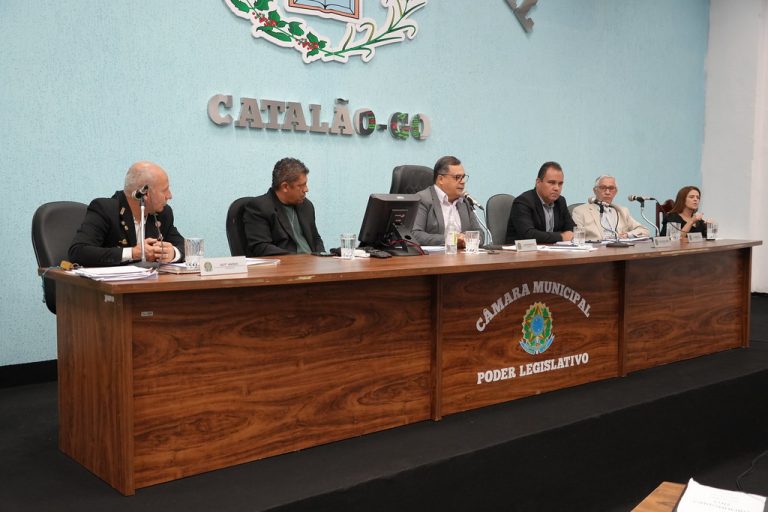 Vereadores de Catalão votam identidade visual da Prefeitura e ações sociais