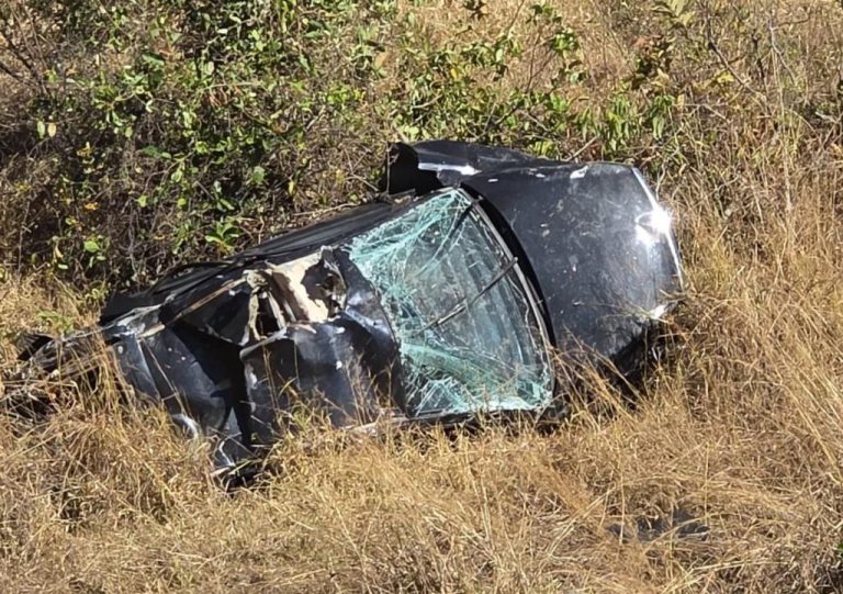 Mulher de 27 anos morre em grave acidente na GO-305, próximo a Cumari