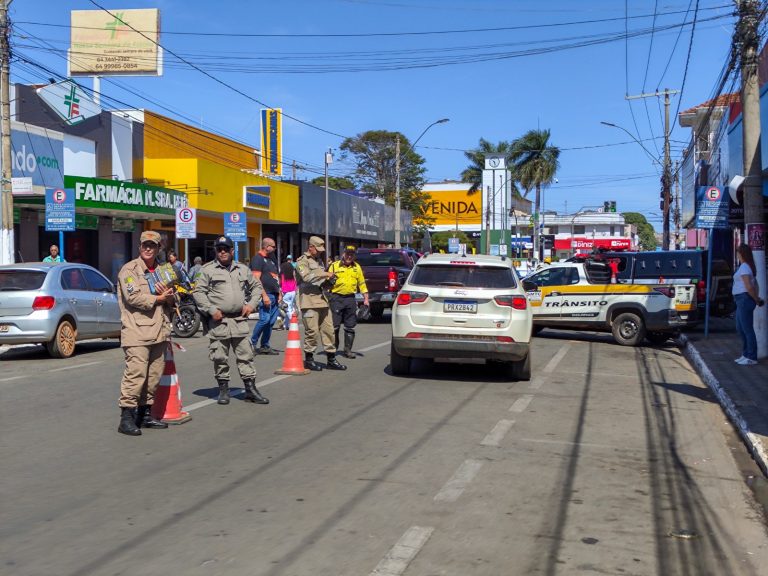 Catalão realiza ação integrada de conscientização no trânsito
