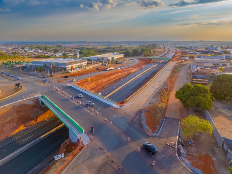 Obras da BR-050 em Catalão alcançam 97% de conclusão