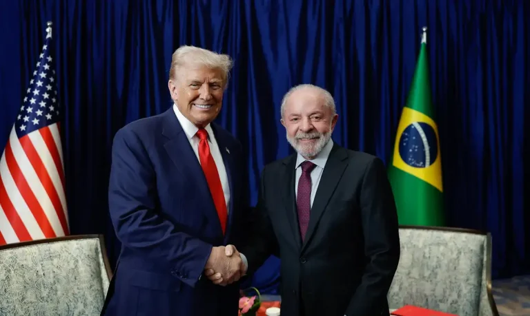 Após conversa com Lula, Trump retira tarifa de 40% sobre produtos do Brasil