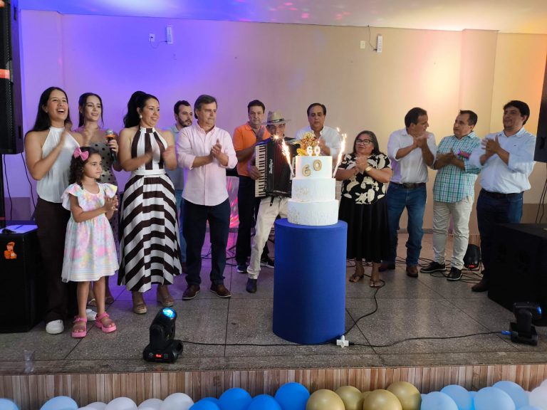 Ex-prefeito Onofre Galdino celebra 60 anos ao lado de familiares e amigos em Ouvidor