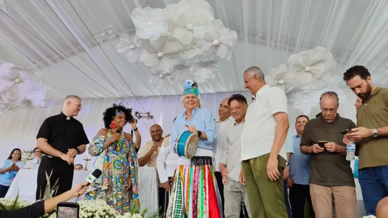 Caiado sanciona lei que reconhece Catalão como Capital Goiana da Congada