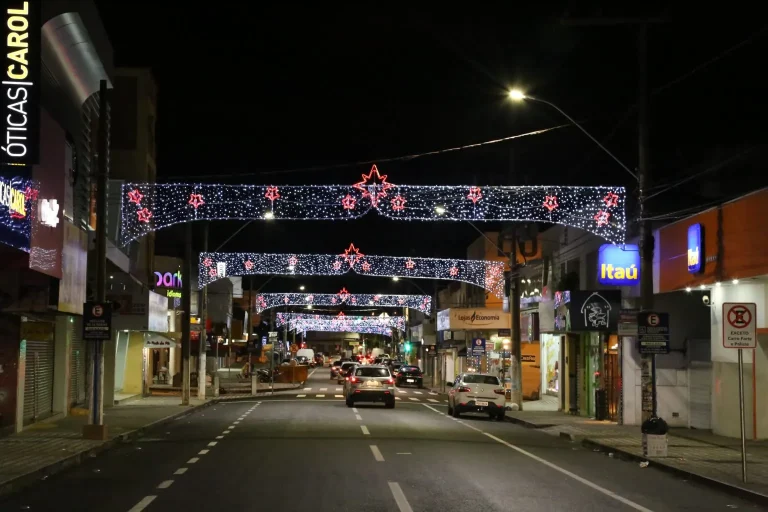 Lojas de Catalão funcionarão até as 22h no período de Natal