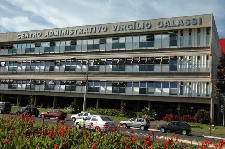 Servidora de Uberlândia tem aposentadoria cassada após fraude em progressão de carreira