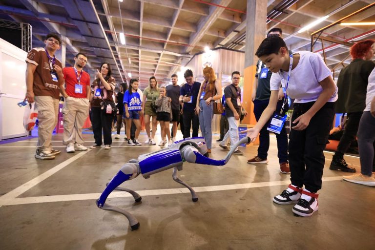 Caiado abre Campus Party Goiás e destaca liderança do Estado em tecnologia e inovação
