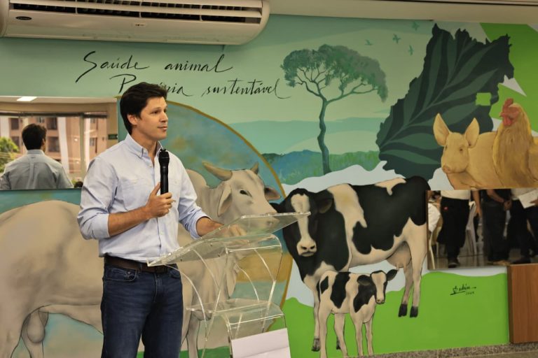 Daniel Vilela reforça preparação permanente de Goiás contra riscos sanitários no rebanho