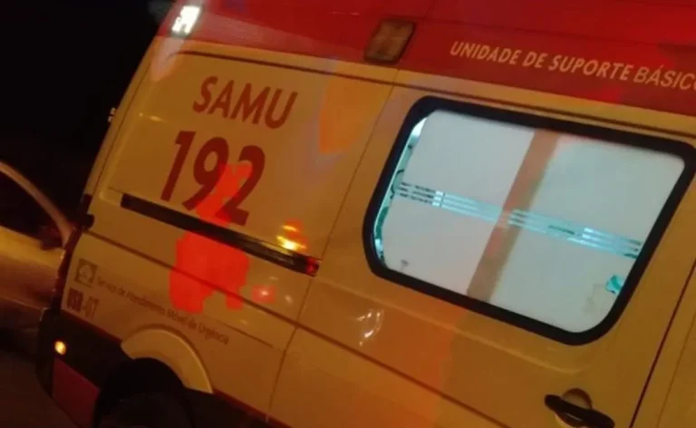 Jovem fica em estado gravíssimo após cair de moto em Catalão