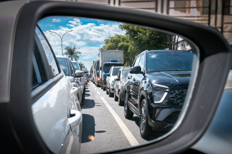 Pagamento do IPVA com desconto de 8% deve ser feito até o dia 15 de janeiro