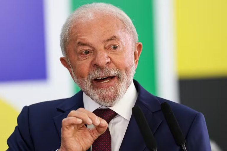 Lula sanciona Orçamento de 2026 e veta quase R$ 400 milhões em emendas