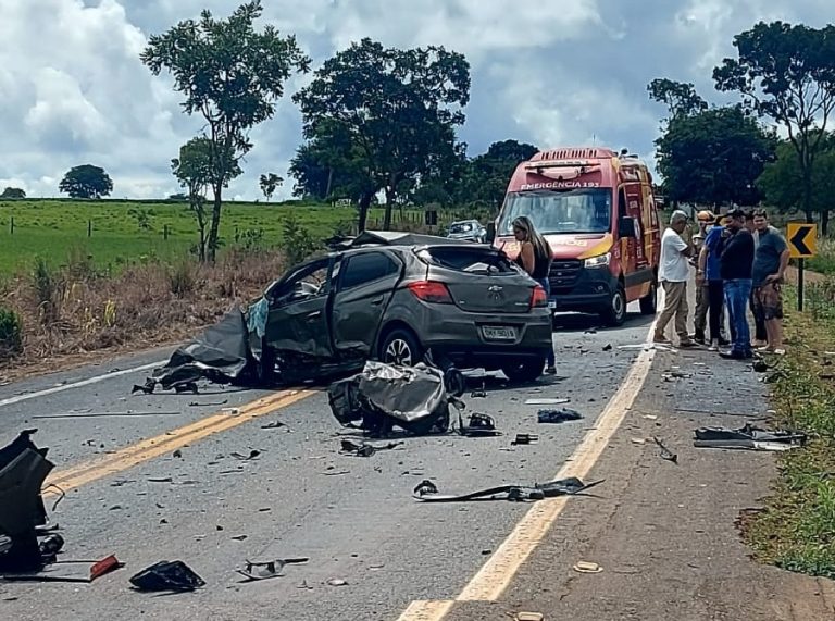 Acidente entre quatro veículos mata duas pessoas na GO-020 em Bela Vista de Goiás