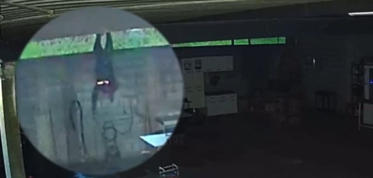 Furto inusitado em Catalão: homem desce de cabeça para baixo e leva equipamento