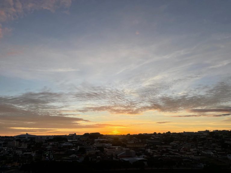 Semana terá calor e risco de tempestades isoladas em Catalão e região, aponta previsão