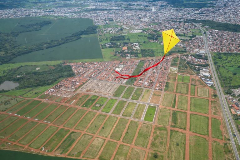 Chuva e previsão de tempestades adiam Festival de Pipas no Loteamento Ouro Verde, em Catalão