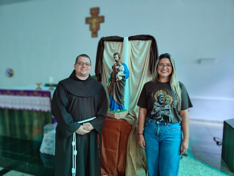 Fiéis celebram Tríduo de São José com procissão e missas em Catalão