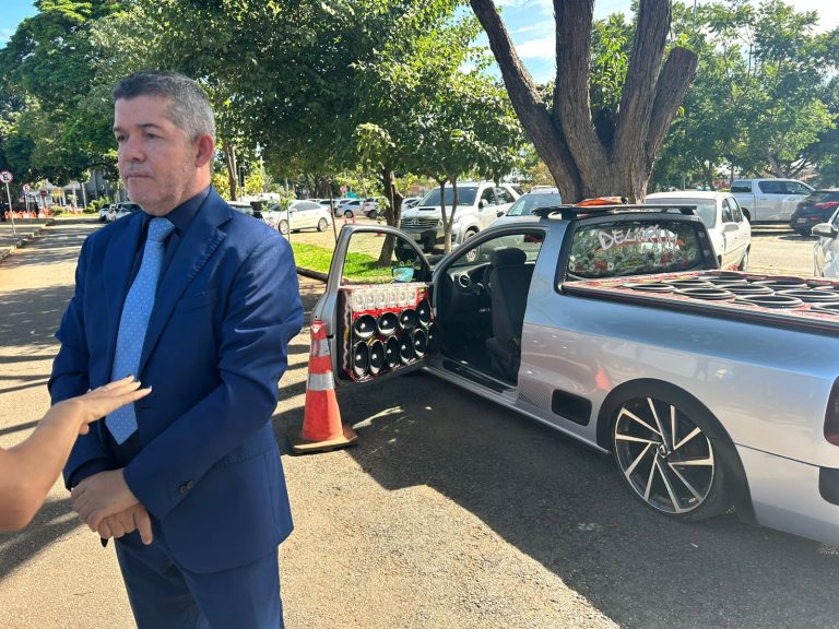 Donos de carros com som automotivo em Goiás terão que regularizar veículos