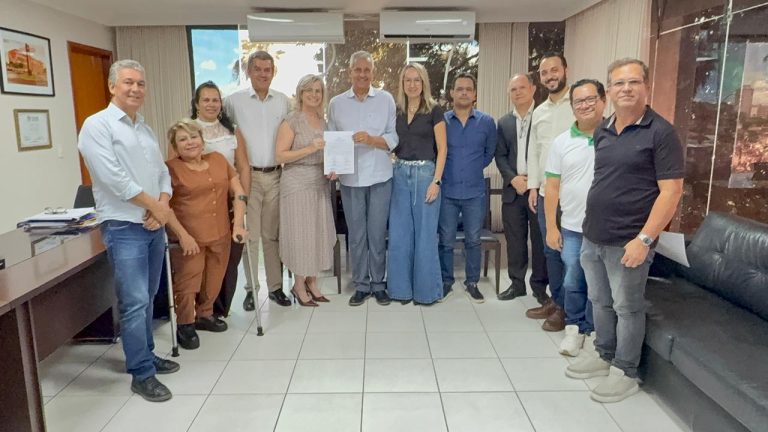 Três novos conselheiros tomam posse no Conselho Municipal de Educação de Catalão