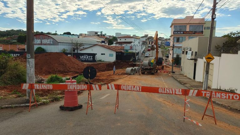 Obra em cratera no bairro Mãe de Deus entra na fase final em Catalão