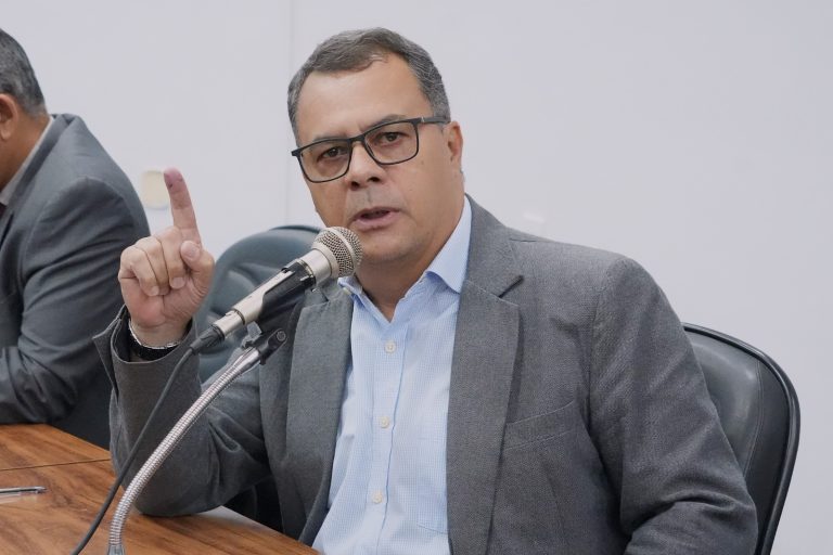 Câmara de Catalão aprova projetos e debate infraestrutura, mobilidade e hospital universitário