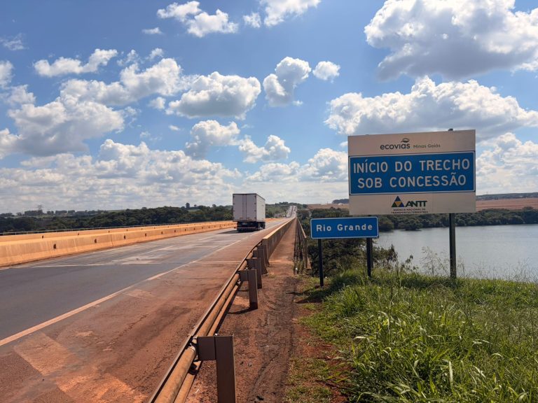 BR-050 terá pavimento novo na ponte sobre o Rio Grande após obra de modernização