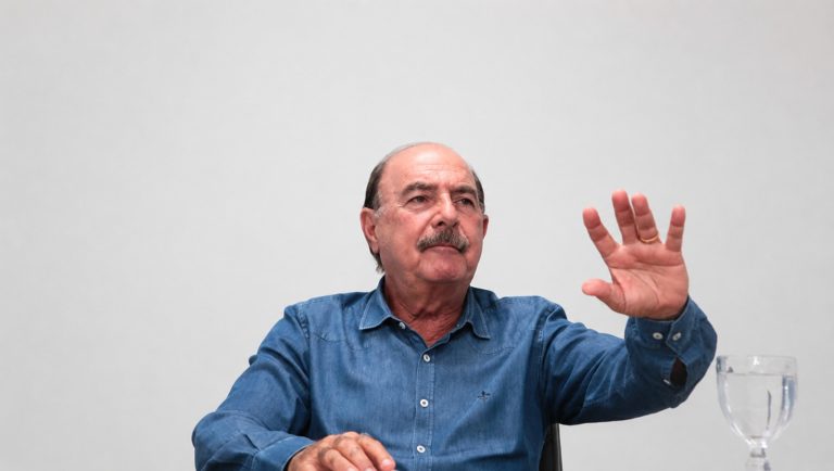 Dr. Zacharias Calil visita cidades do Sudeste Goiano e apresenta recursos destinados à saúde